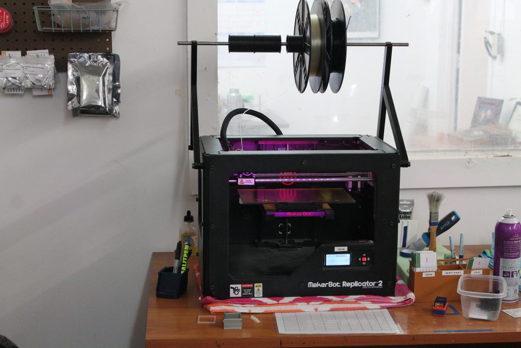 Mezel Mods' 3D printer (Nyla Defreff/NM News Port)